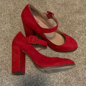 Mix No. 6 Red Pumps